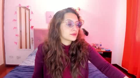 Samantha -  online show from October 2025 07:02:01 PM