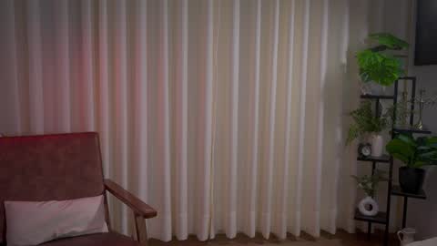 Maria- OF sensual bee online show from December 2024 04:22:01 AM