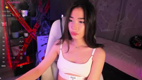 Snapshot of sensualily chatting on October 2025 02:19:01 PM Kiki online show from October 2025 02:19:01 PM