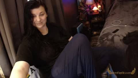 Snapshot of sentfrmheaven chatting on February 2026 01:51:01 PM Tara online show from February 2026 01:51:01 PM