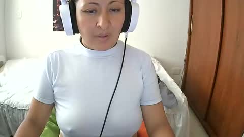 senthix  heyy promo en OnlyFans aprovecha 85 descuento online show from February 2025 06:24:02 PM