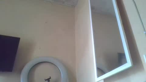 wetcoochie online show from July 2026 10:29:01 AM
