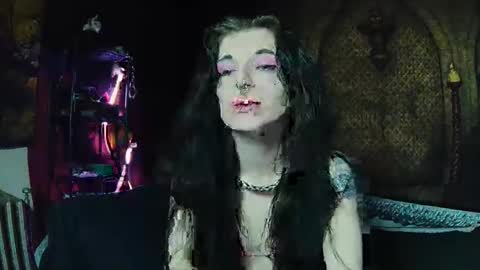 Seraphin Munster online show from January 2026 10:58:02 PM