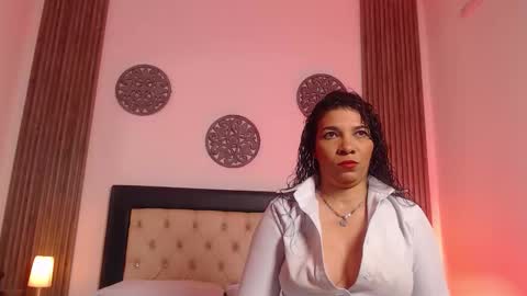 Snapshot of serena_houstonn chatting on October 2025 11:28:02 AM Serena online show from October 2025 11:28:02 AM