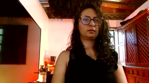 Serena Xyz online show from April 2026 08:31:01 PM