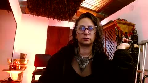 Snapshot of serena_xyz chatting on May 2026 02:11:01 PM Serena Xyz online show from May 2026 02:11:01 PM