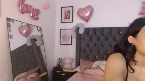 Snapshot of serenaroussee chatting on March 2025 01:56:02 AM sararoussee online show from March 2025 01:56:02 AM