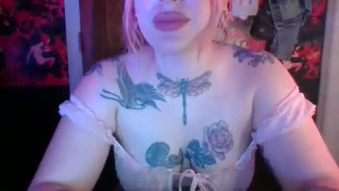 Snapshot of serencigarra chatting on November 2025 05:28:02 AM serencigarra online show from November 2025 05:28:02 AM