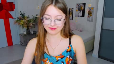 Ophelia online show from February 2025 07:30:01 PM