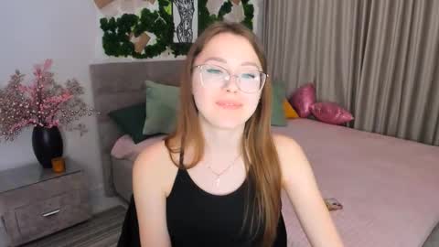 Ophelia online show from March 2025 10:42:01 PM