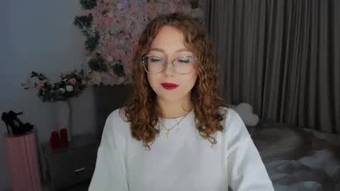 Ophelia online show from September 2025 04:18:01 PM