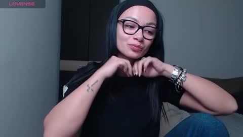 SereneSophi online show from April 2026 03:37:02 AM