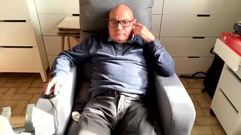 serge8413 online show from January 2025 12:57:02 PM