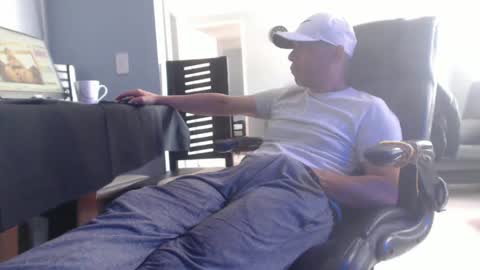 hetero serio discreto online show from February 2025 07:41:02 PM