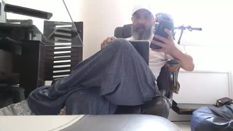 hetero serio discreto online show from October 2025 07:22:02 PM