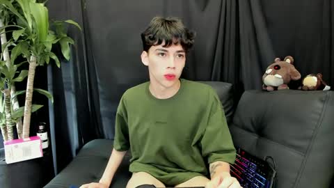 Snapshot of seth_ryder chatting on February 2025 06:44:01 AM seth_ryder online show from February 2025 06:44:01 AM