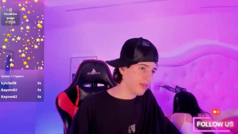 sett_and_gwen online show from March 2025 07:30:01 AM