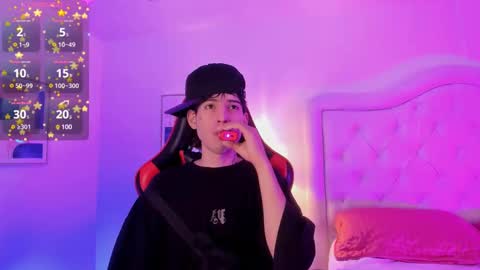 sett_and_gwen online show from March 2025 04:38:02 AM