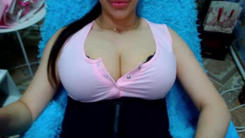 Snapshot of seu_cute chatting on January 2026 03:17:01 PM seu_cute online show from January 2026 03:17:01 PM