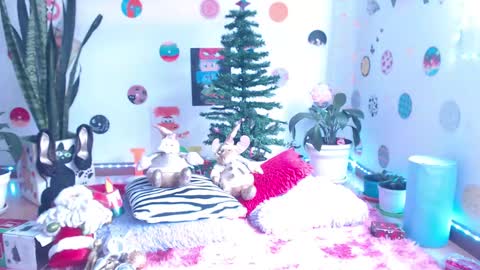 Snapshot of seuctive_woman57 chatting on December 2024 06:44:01 PM samy online show from December 2024 06:44:01 PM