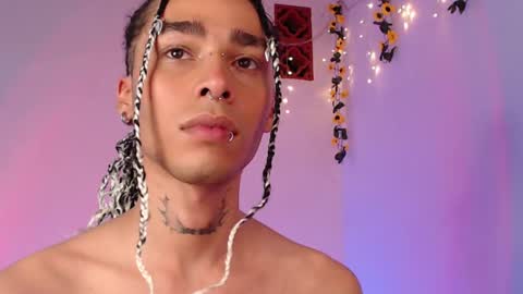 Alexis online show from February 2025 09:54:01 AM