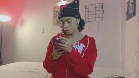 Alexis online show from November 2025 05:41:02 AM