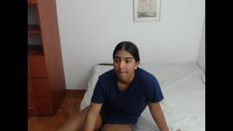KIKI AND HER BOYFRIEND  online show from June 2026 11:18:01 PM