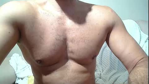 Snapshot of sex_machine_19 chatting on October 2025 11:49:02 AM SEX MACHINE 19 online show from October 2025 11:49:02 AM