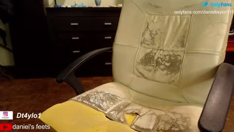 Snapshot of sexandsexy1999 chatting on January 2025 10:41:02 PM Daniel Taylor online show from January 2025 10:41:02 PM