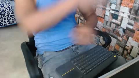 arnold online show from November 2025 03:06:02 PM