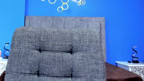 karen and camilo online show from February 2025 03:21:02 AM