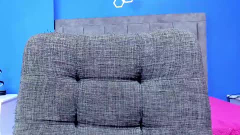 karen and camilo online show from February 2025 03:57:02 AM