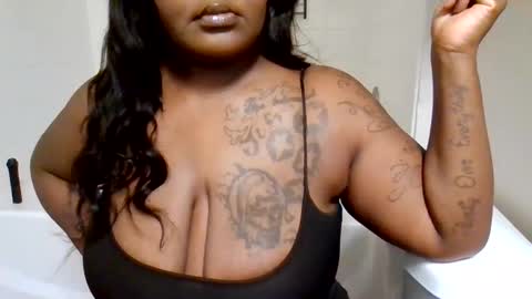 sexichocchic online show from February 2025 01:00:02 PM