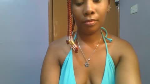 Snapshot of sexie_curvie chatting on February 2025 03:26:01 PM Maggie online show from February 2025 03:26:01 PM