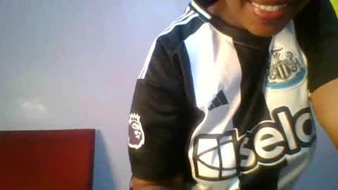 Snapshot of sexie_curvie chatting on September 2025 04:10:02 PM Maggie online show from September 2025 04:10:02 PM