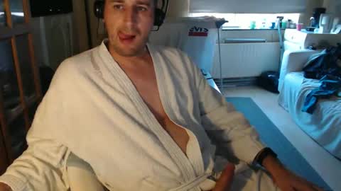 Snapshot of sexlobo1 chatting on March 2025 04:39:02 PM Sexlobo online show from March 2025 04:39:02 PM