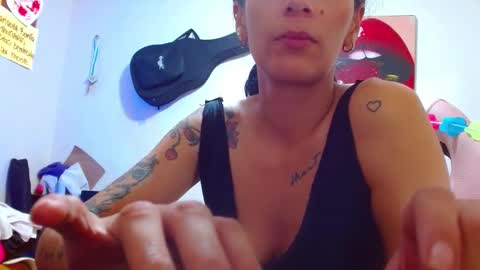 Snapshot of sexmilkdirty chatting on February 2025 04:50:01 AM sexmilkdirty online show from February 2025 04:50:01 AM