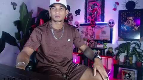 Snapshot of sexo_aharon chatting on July 2026 02:18:01 AM Aharon ravelo online show from July 2026 02:18:01 AM