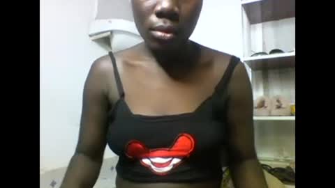 Snapshot of sexqueen02 chatting on February 2025 03:45:02 AM sexqueen02 online show from February 2025 03:45:02 AM