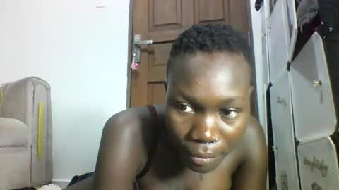 Snapshot of sexqueen02 chatting on September 2025 06:20:01 PM sexqueen02 online show from September 2025 06:20:01 PM