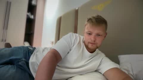 Snapshot of sexual_sbotage chatting on February 2026 05:31:01 PM Max Leman online show from February 2026 05:31:01 PM