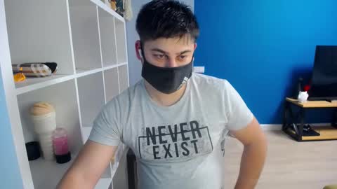 Tommy online show from March 2025 08:05:02 PM