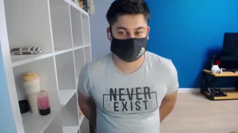 Tommy online show from March 2025 08:33:02 PM