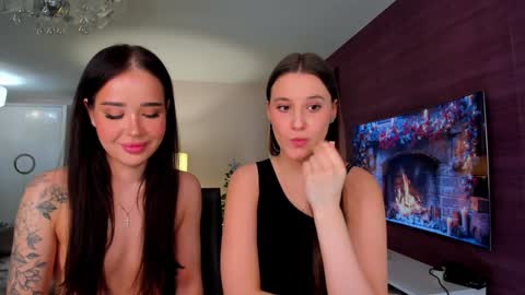 Hannah Monica Annie Andrea Eva Lina online show from December 2025 07:53:02 PM