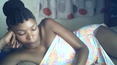 Snapshot of sexxy_curvy23 chatting on February 2026 03:45:01 AM sexxy_curvy23 online show from February 2026 03:45:01 AM