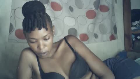 Snapshot of sexxy_curvy23 chatting on February 2026 03:36:02 AM sexxy_curvy23 online show from February 2026 03:36:02 AM