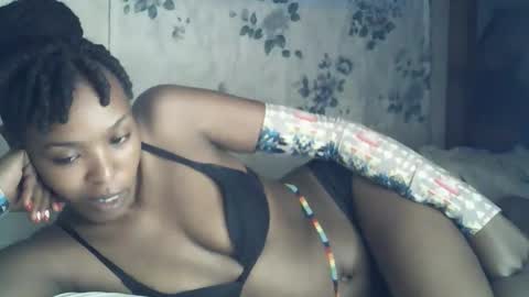 Snapshot of sexxy_curvy23 chatting on February 2026 10:14:02 AM sexxy_curvy23 online show from February 2026 10:14:02 AM