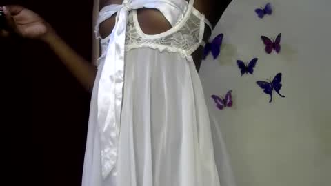 Snapshot of sexxy_divaa chatting on May 2026 06:29:01 AM vicky online show from May 2026 06:29:01 AM