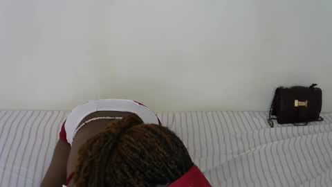 Snapshot of sexxy_nisa chatting on February 2025 08:54:02 PM sexxy_nisa online show from February 2025 08:54:02 PM