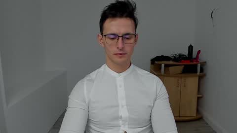Sexxymuscles4U online show from December 2024 12:02:01 PM